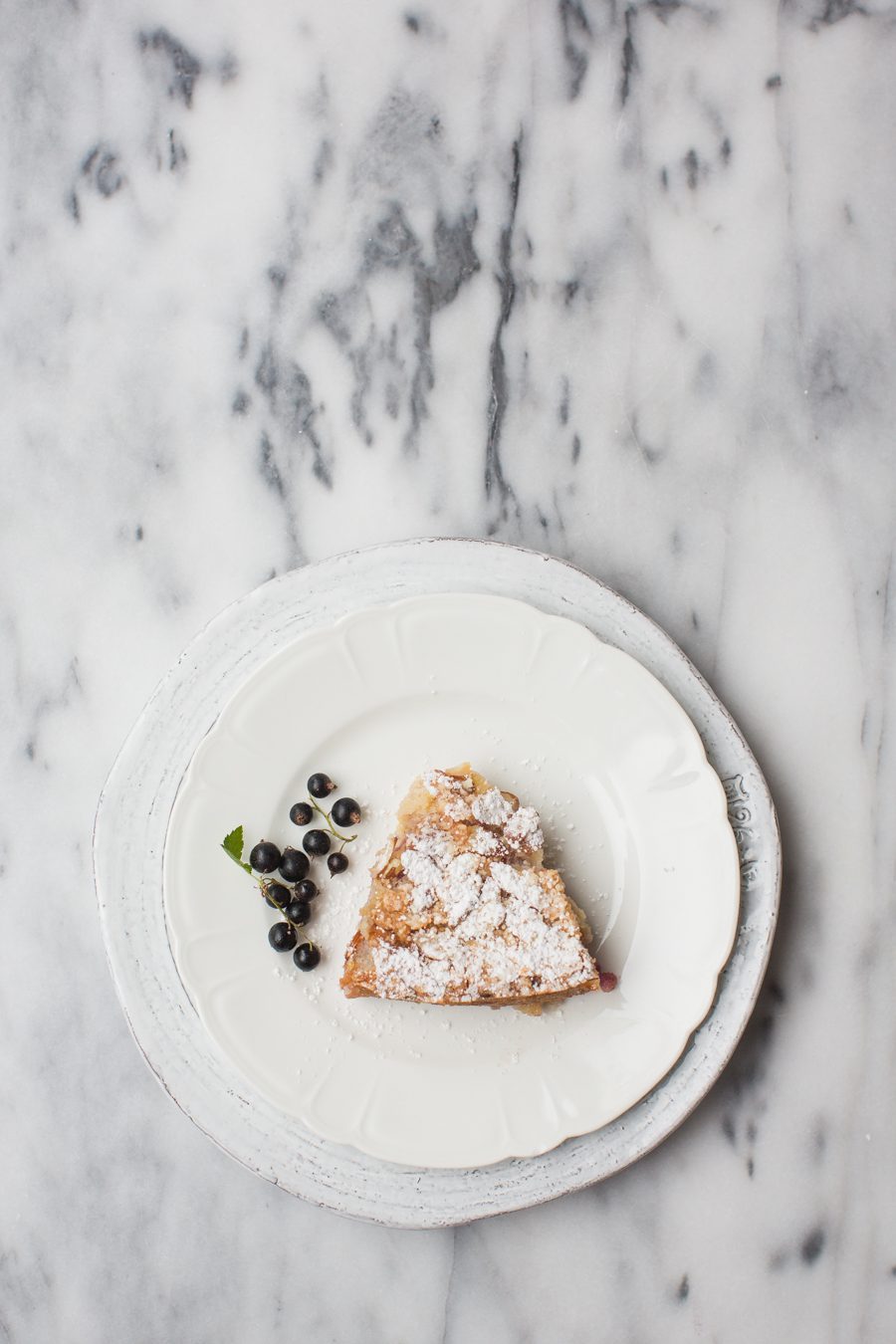 Almond_Cake_Tableanddish-3898