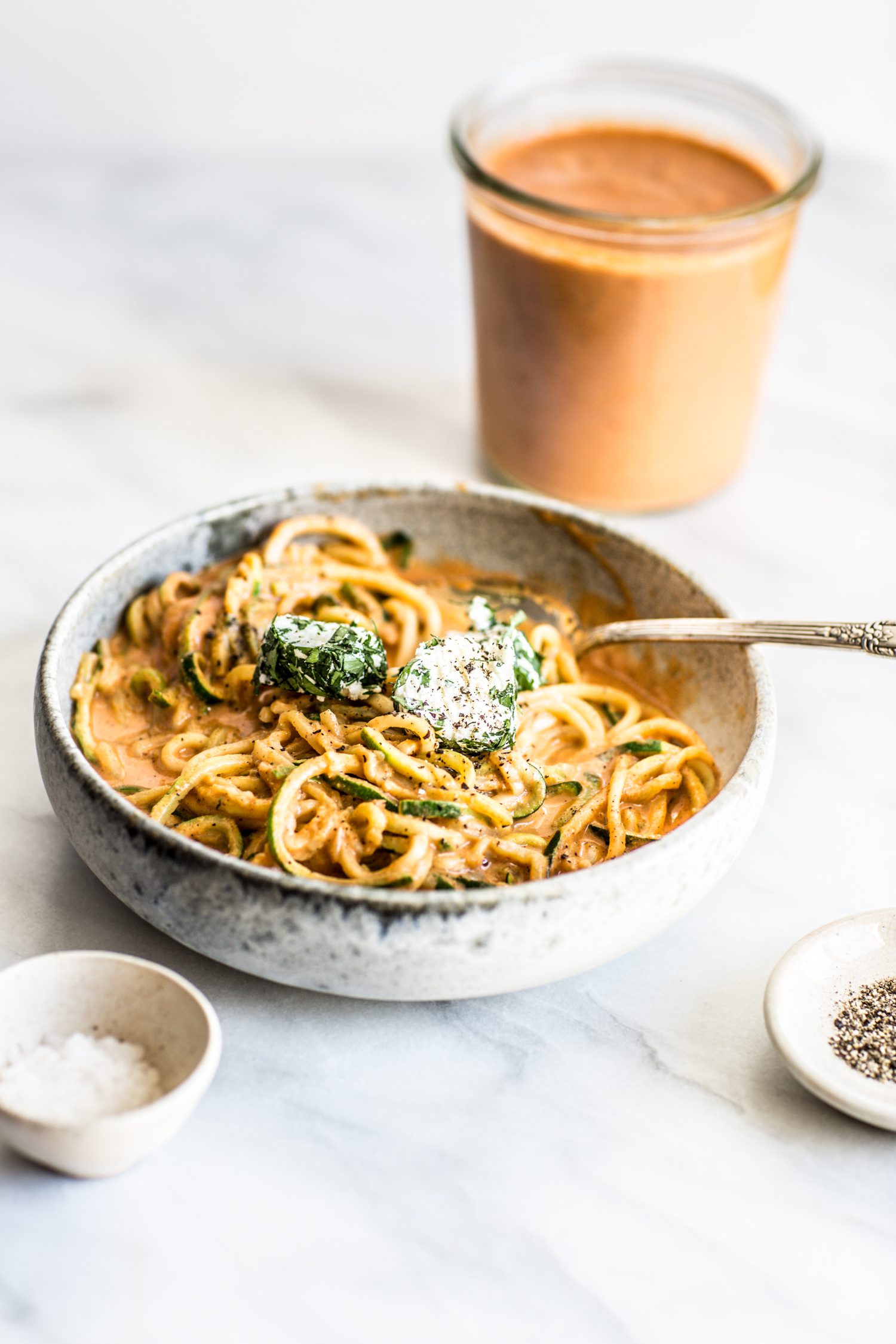 zucchini with red pepper sauce