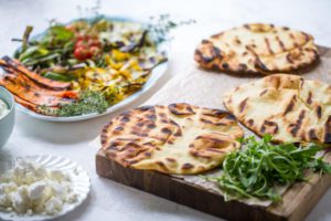 veggie_naan_pizza